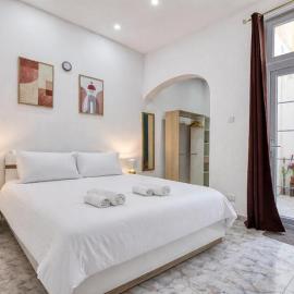 Coastal Maisonette in Marsaskala Steps to Sea