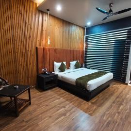 Hotel Tushar Elegant, hotel in Ghaziabad