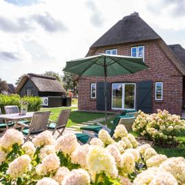 Haus an der Koppel, hotel u gradu Borgsum