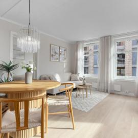 Modern and stylish apartment in Arendal、アーレンダールのホテル