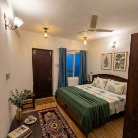Batohi hotel cafe & Restaurant, hotel a Devaprayāg