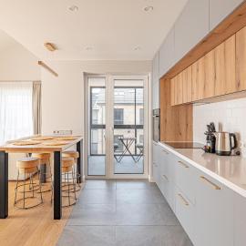 Modern 80m2 Apartment I Balcony I Parking I ᴄᴏʜᴏsᴛ