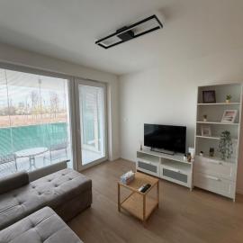 SkyGate apartment with Private Parking Garage
