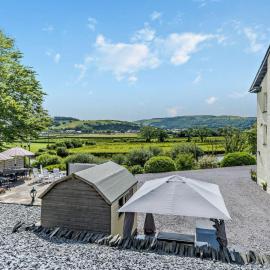 5 Bed in Machynlleth oc-92513، فندق في ماتشينليث
