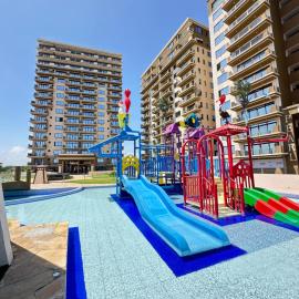 Kikambala Beach Front Apartments - Sandy Shore, hotel din Kikambala