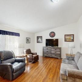 Dog-friendly single-level home with ramp entry access firepit W&D and WIFI, hotel v destinaci Bandon