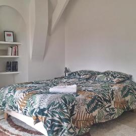 Sur le Chemin d'Arles, hotell i Lescar