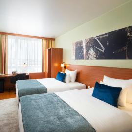 Leonardo Hotel Salzburg Airport, hotel en Salzburgo