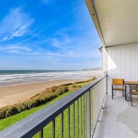 Modern oceanfront studio condo on Nye Beach with seasonal pool