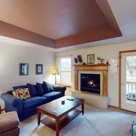 Dog-Friendly Home with Private Hot Tub & Easy Beach Access, hotel in Seaside