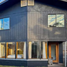 Florence oceanfront escape where cozy meets coastal charm, hotel in Florence