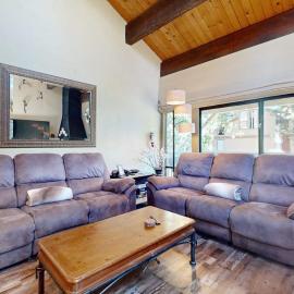 Luxe All-Season Escape - Pool Sauna Tennis - Near Kings Beach & Ski Resorts