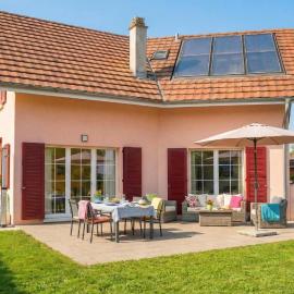 Villa spacieuse et familiale, hotel en Servion
