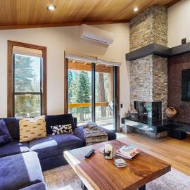 Luxury Northstar condo with new appliances two decks and shared pool, hotell sihtkohas Truckee