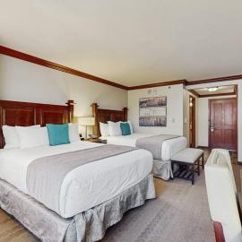 Ski-in-ski-out Suite with Kitchenette Access to Pools Spa Restaurants On-site、オリンピックバレーのホテル