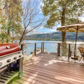 Dog-friendly lakefront home with fast WiFi private dock & 180-degree views