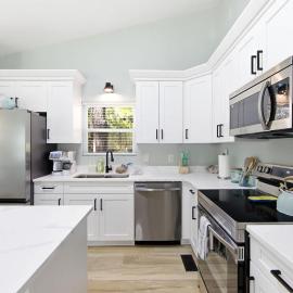 Sojourn Dog Friendly Modern 2BD with Bikes