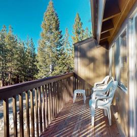 Townhome with pool sauna tennis private hot tub & foosball sleeps 8, hotel v destinaci Zephyr Cove