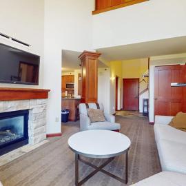 Everline Resort & Spa Ski-in-ski-out condo with elevator pool hot tub & spa