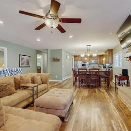 Family and Pet Friendly Home with Hot Tub Studio Short Walk to Lake