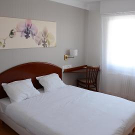 Logis Le Petit Trianon, hotel em Saint-Brevin-les-Pins