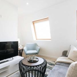 Modern 1BED Top Floor Apartment in Central Ipswich