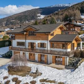 Le Chalet Marmotte - Family - By CosyHome, hotel u gradu 'Nax'