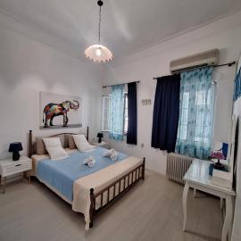 Syros Stone Yard House, hotel sa Ermoupoli