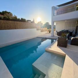 Villa BEACH&OCEAN, hotel in Son Serra de Marina