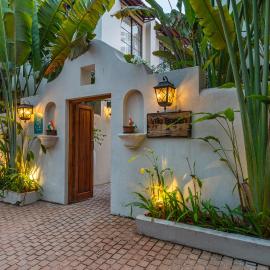 Luxurious 3bhk villa with private pool in Vagator: Anjuna şehrinde bir otel
