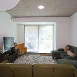 Luxurious Midtown Apartment w Sky Lounge & Pool