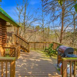Sevierville Log Cabin Retreat Hot Tub Game Loft, hotel em Sevierville