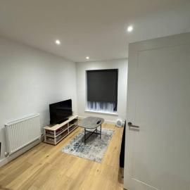 Tranquil 3BD in Watford
