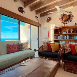 Warm & Charming Beachfront Condo Las Olas II 8