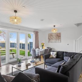 3 Bed in Brynteg oc-d33659