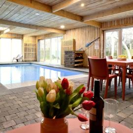 Tchénas, Hotel in Sourbrodt