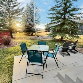 Large Modern Driggs Home with Game Room, Close to Targhee!、ドリッグスのホテル