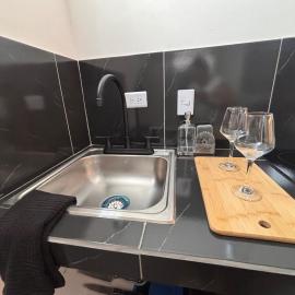 Downtown, Comfortable Loft,