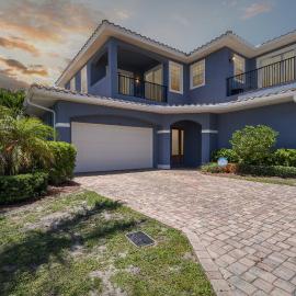 102 Mediterranean Way, hotel Indian Harbour Beachben