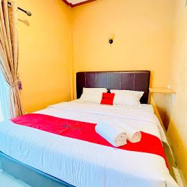 RedDoorz at Hotel Dieng Berastagi, hotel in Berastagi
