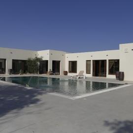 Al Ain Farm Escape with Private Pool , Mini Golf , and Firepit, hotel in Bin Aḩmad