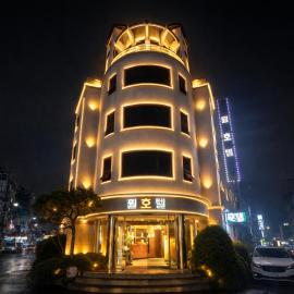Gangneung Wheel Hotel, hotel in Gangneung