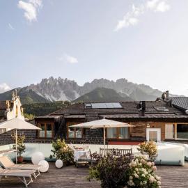Boutique & Gourmet Hotel Orso Grigio - Grauer Bär, hotel v destinaci San Candido