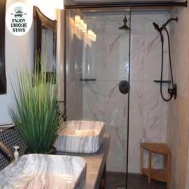 Rivers Edge Lofts - Unit 9, hotel in Niles