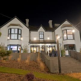 The Tall Trees Hotel, готель у місті Amlwch