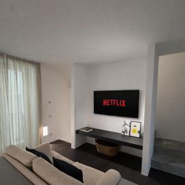 R Platano House