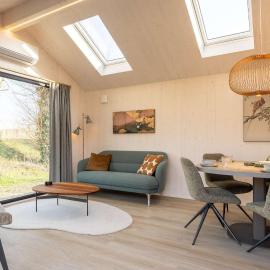 Tiny House with deck in Oud Ade - Tuin van Keet - 18, hotel sa Oud-Ade