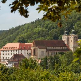 Gäste- und Tagungshaus Benediktinerabtei Plankstetten – hotel w mieście Berching