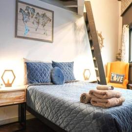 Rivers Edge Lofts - Unit 4, hotel in Niles