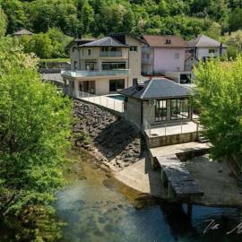 Villa Boomerang, ξενοδοχείο σε Srbljani